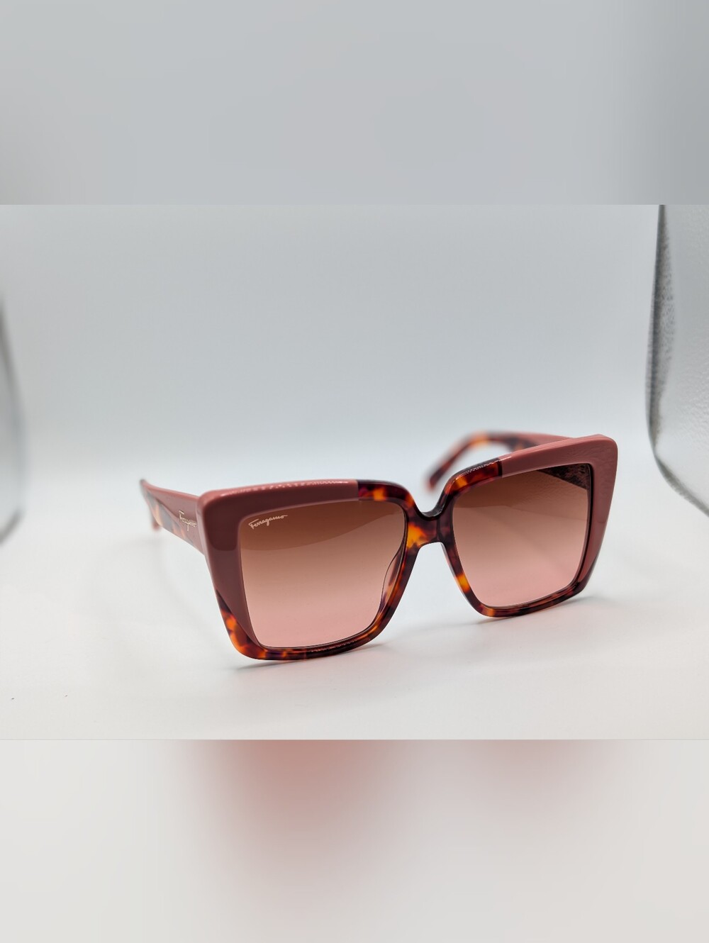 Salvatore Ferragamo SF1060S Red Tortoise Square Sunglasses NIB